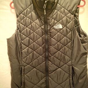 The North Face Vest Womens Extra Large Black Primaloft Zip Puffer Outdoors